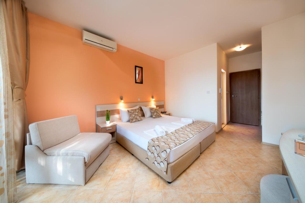 Aurelia Beach Complex 拉夫达 外观 照片