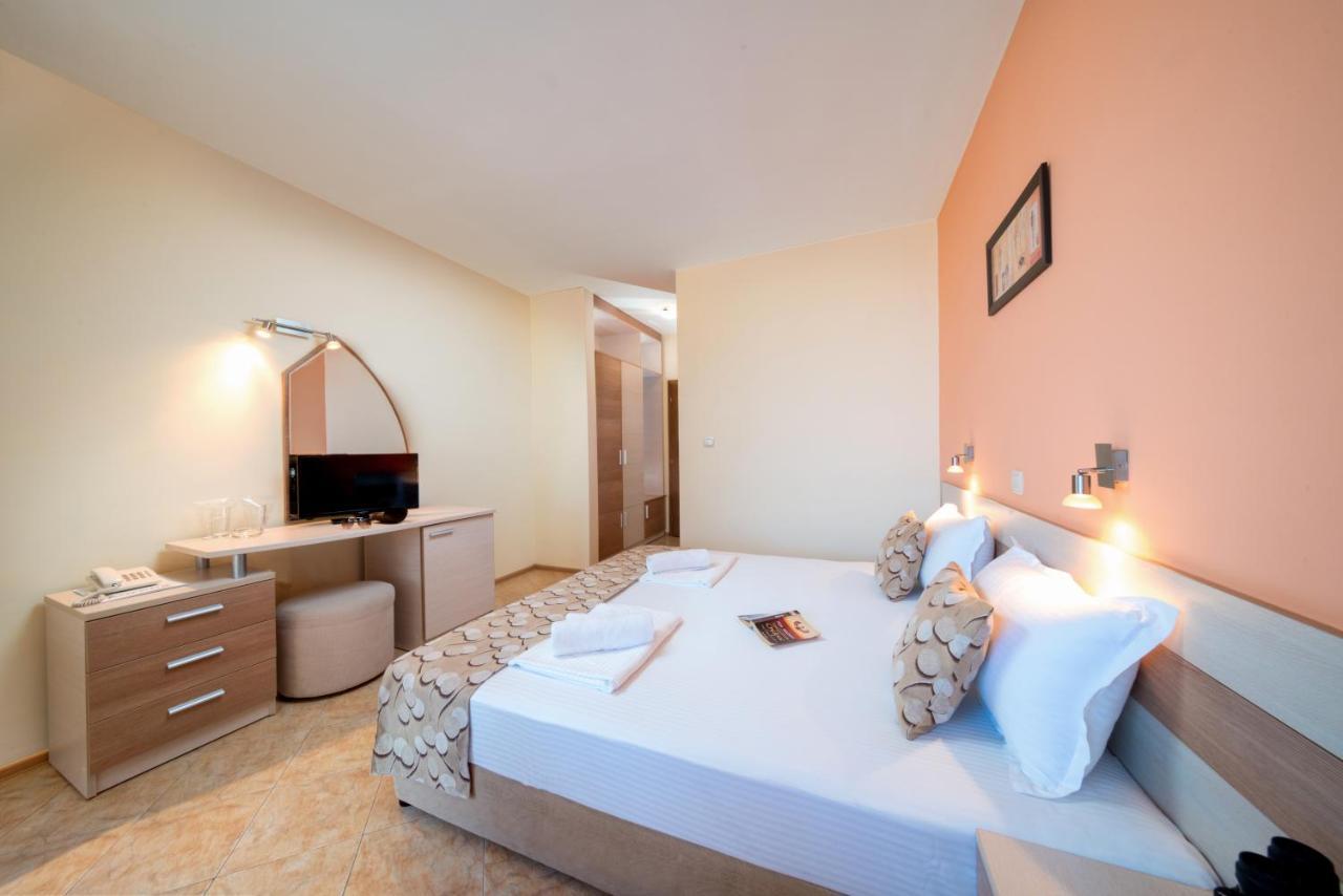 Aurelia Beach Complex 拉夫达 外观 照片