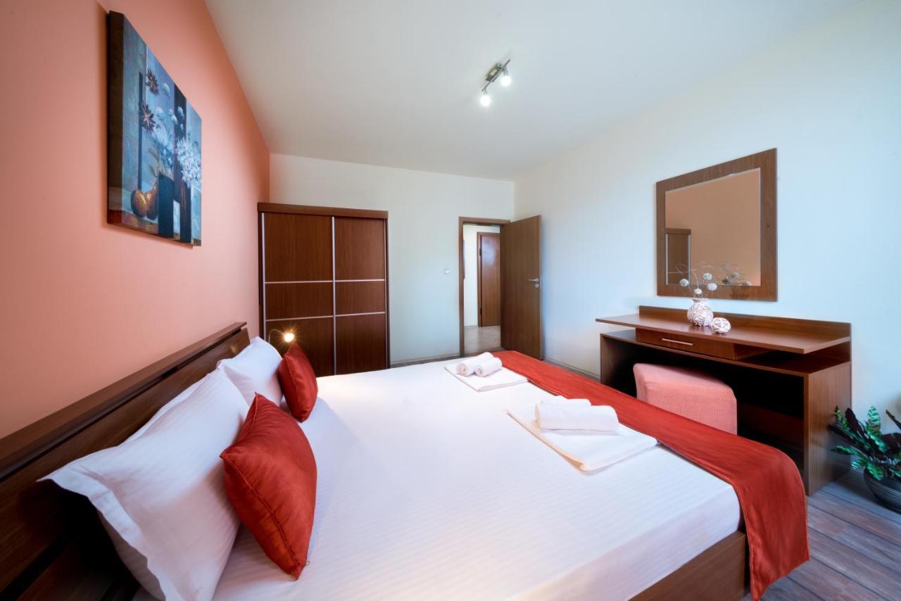 Aurelia Beach Complex 拉夫达 外观 照片